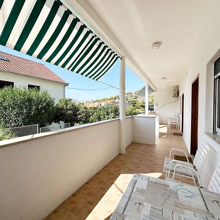 Apartments Kaza トロギール エクステリア 写真